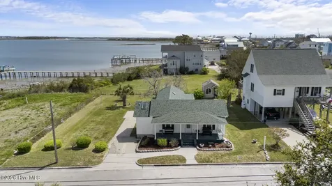 508 N 11th Street Morehead City NC 28557