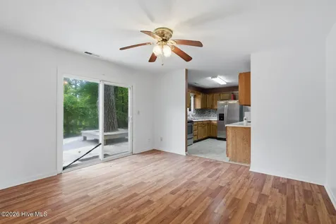 107 Royal Court Jacksonville NC 28546