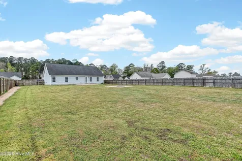 127 Killis Boulevard Richlands NC 28574