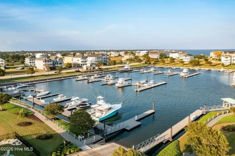 646 Cannonsgate Drive Newport NC 28570