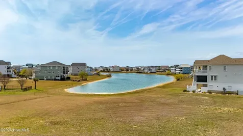 646 Cannonsgate Drive Newport NC 28570