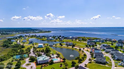 646 Cannonsgate Drive Newport NC 28570