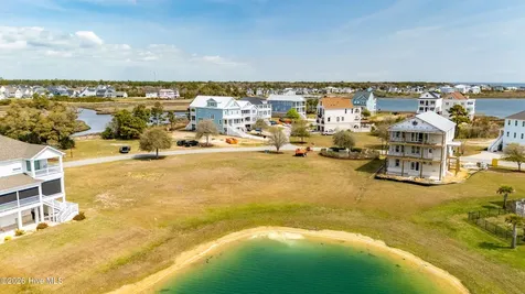 646 Cannonsgate Drive Newport NC 28570