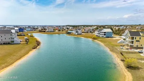 646 Cannonsgate Drive Newport NC 28570