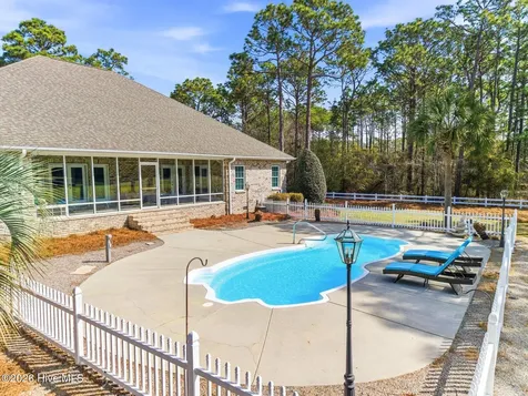 20 Queens Grant Circle SW Shallotte NC 28470