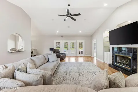 20 Queens Grant Circle SW Shallotte NC 28470
