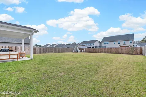 75 W Weatherbee Way Hampstead NC 28443