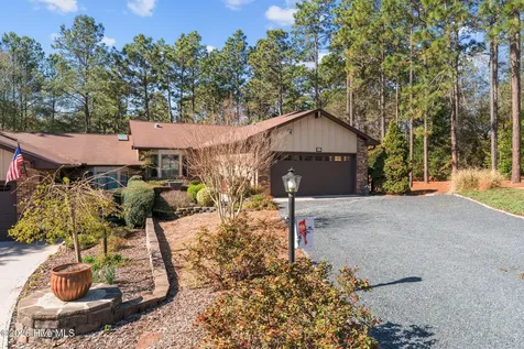 660 Redwood Drive Southern Pines NC 28387