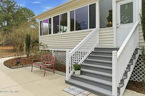 115 Rachels Point West End NC 27376