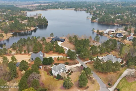 115 Rachels Point West End NC 27376