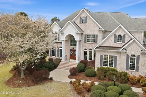 115 Rachels Point West End NC 27376