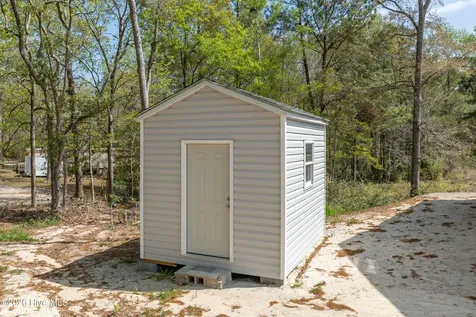 163 Wheeler Creek Road Sneads Ferry NC 28460
