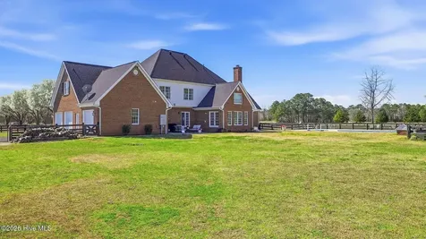 860 Lakebay Road Vass NC 28394