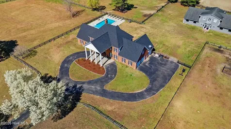 860 Lakebay Road Vass NC 28394