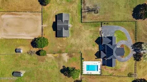 860 Lakebay Road Vass NC 28394