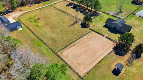 860 Lakebay Road Vass NC 28394