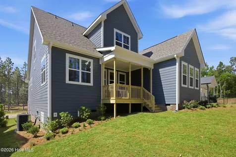 404 Redwater Trail Aberdeen NC 28315