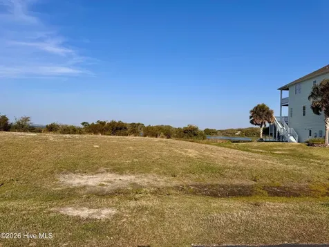 118 & 120 Pintail Lane Harkers Island NC 28531