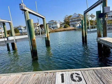 118 & 120 Pintail Lane Harkers Island NC 28531