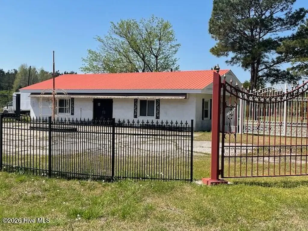 17838 Nc 131 Highway Bladenboro NC 28320
