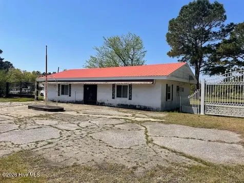 17838 Nc 131 Highway Bladenboro NC 28320