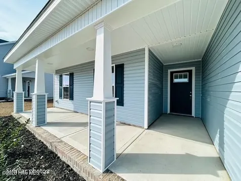 1230 Inner Banks Lane Jacksonville NC 28546