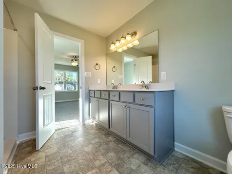 833 Hidden Bridge Drive Jacksonville NC 28546