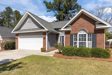 112 Kensington Way Aberdeen NC 28315