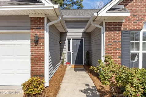 112 Kensington Way Aberdeen NC 28315