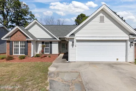 110 Kensington Way Aberdeen NC 28315