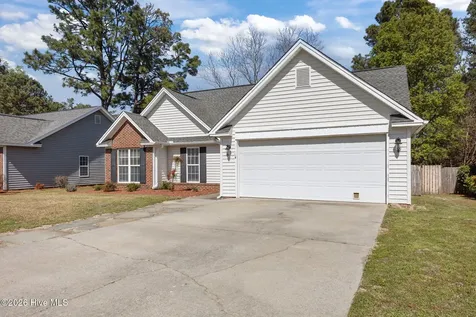 110 Kensington Way Aberdeen NC 28315