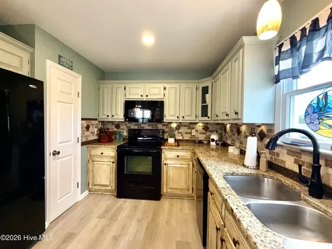 380 Beech Bay Road Roper NC 27970