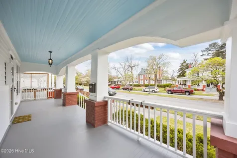1614 Spencer Avenue New Bern NC 28560