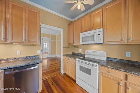 1614 Spencer Avenue New Bern NC 28560