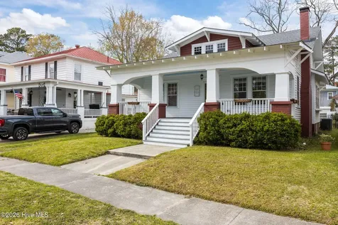 1614 Spencer Avenue New Bern NC 28560