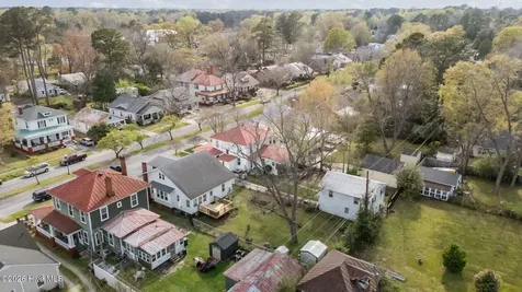 1614 Spencer Avenue New Bern NC 28560