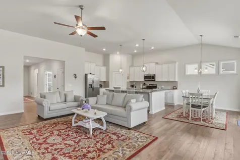 206 Autumn Breeze Lane NE Bolivia NC 28422