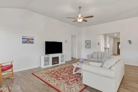 206 Autumn Breeze Lane NE Bolivia NC 28422
