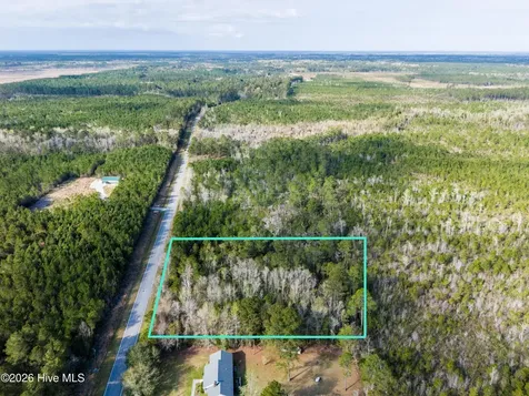 272 Hardy Graham Road Maple Hill NC 28454