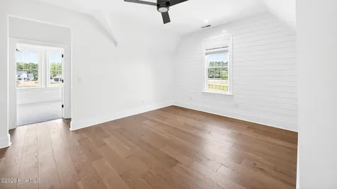 1196 Seasons End Lane Grimesland NC 27837