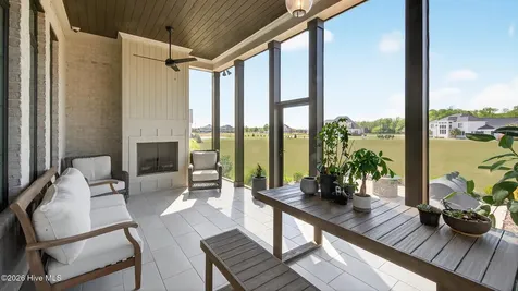 1196 Seasons End Lane Grimesland NC 27837
