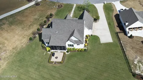 1196 Seasons End Lane Grimesland NC 27837