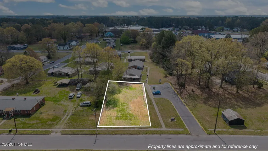 207 NE Railroad Street Robersonville NC 27871