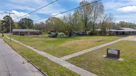 207 NE Railroad Street Robersonville NC 27871