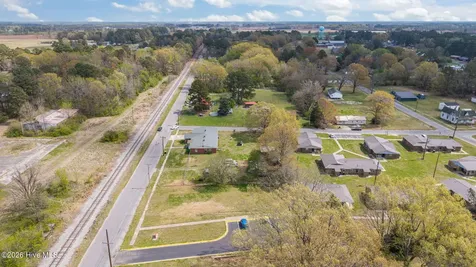 207 NE Railroad Street Robersonville NC 27871