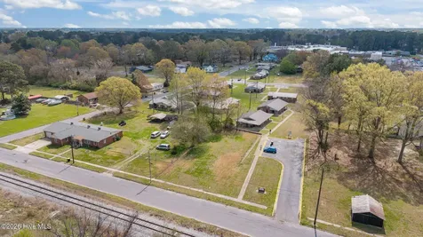 207 NE Railroad Street Robersonville NC 27871