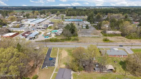 207 NE Railroad Street Robersonville NC 27871