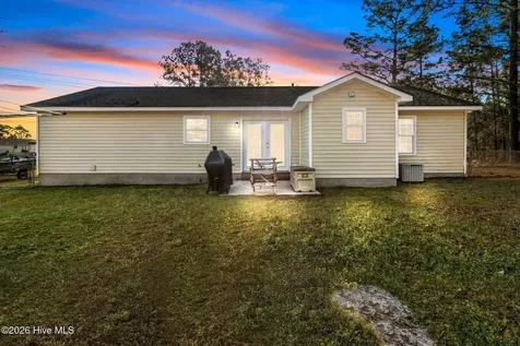 434 Oregon Trail Hubert NC 28539
