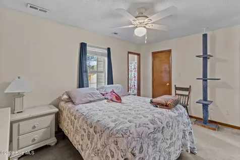 434 Oregon Trail Hubert NC 28539