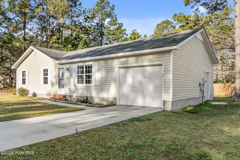 434 Oregon Trail Hubert NC 28539